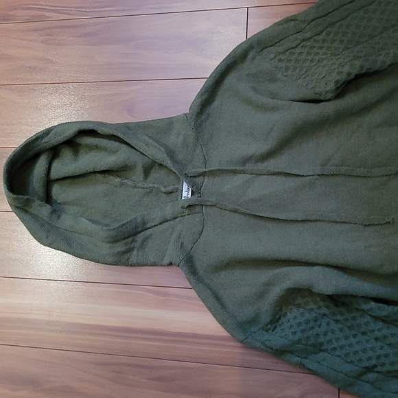 Nwt ONLY accessories knitted hooded sweater “one size” - Picture 6 of 6